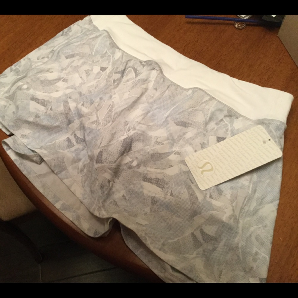 NWT Lululemon Pace Rival Skort Skirt $68 Sz 10